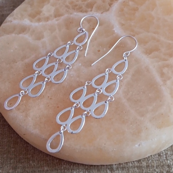 Silver Tone Rain Drop Dangle Earrings - Picture 1 of 4